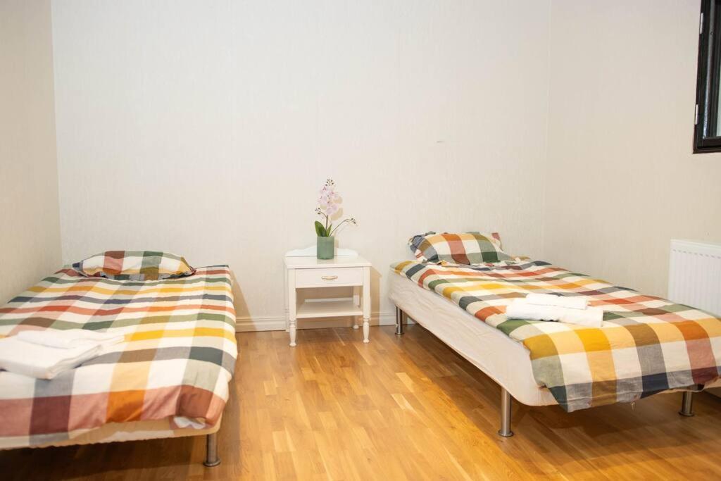 Historical Malt Factory Apartment, 6 Bedrooms, Sleeps 12 , Hot Tub Helsingborg Exteriör bild