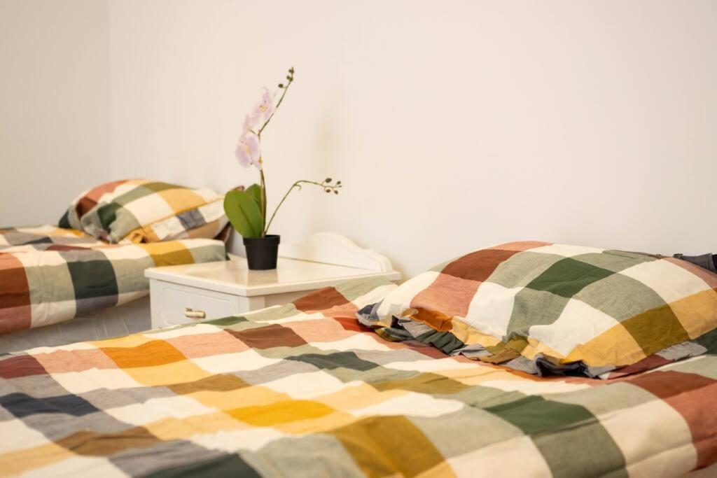Historical Malt Factory Apartment, 6 Bedrooms, Sleeps 12 , Hot Tub Helsingborg Exteriör bild